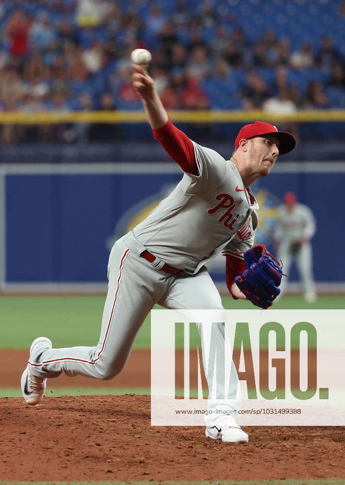 St. Petersburg, FL USA: Philadelphia Phillies relief pitcher