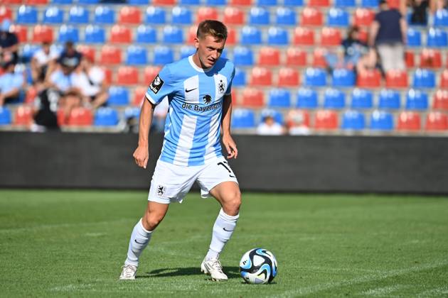 Fabian Greilinger of TSV 1860 Muenchen controls the ball during the News  Photo - Getty Images