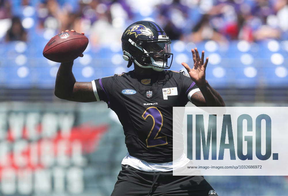 Baltimore Ravens quarterback Tyler Huntley (2) works out during the team's  NFL football training camp, Saturday, July 29, 2023, in Baltimore. (AP  Photo/Nick Wass Stock Photo - Alamy