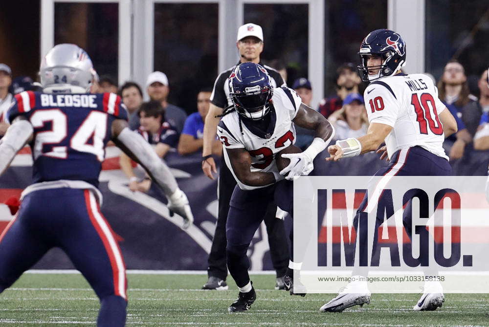 Houston Texans running back Dare Ogunbowale (33) warms up before an NFL  preseason football game against the New England Patriots, Thursday, Aug.  10, 2023, in Foxborough, Mass. (AP Photo/Steven Senne Stock Photo - Alamy