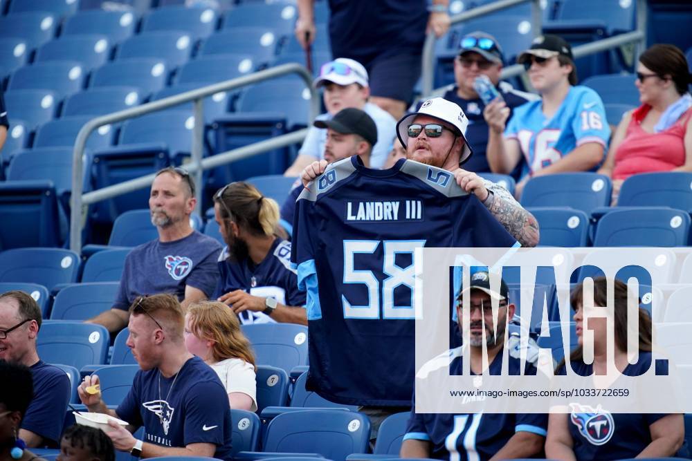 Syndication: The Tennessean A Tennessee Titans fan takes a selfie as the  team warmups for their