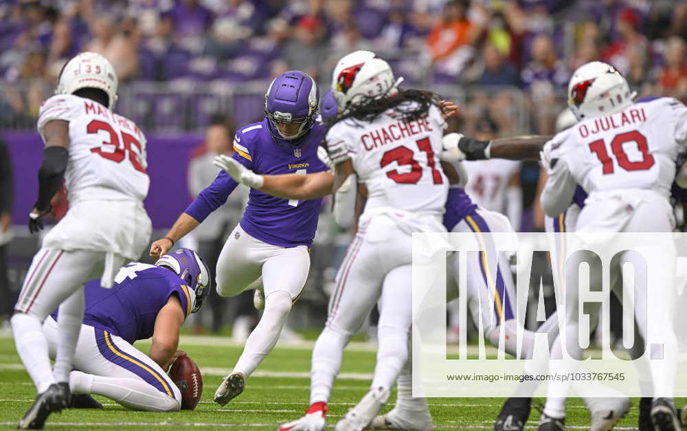 Minnesota Vikings kicker Greg Joseph FINALLY nails his kicks 