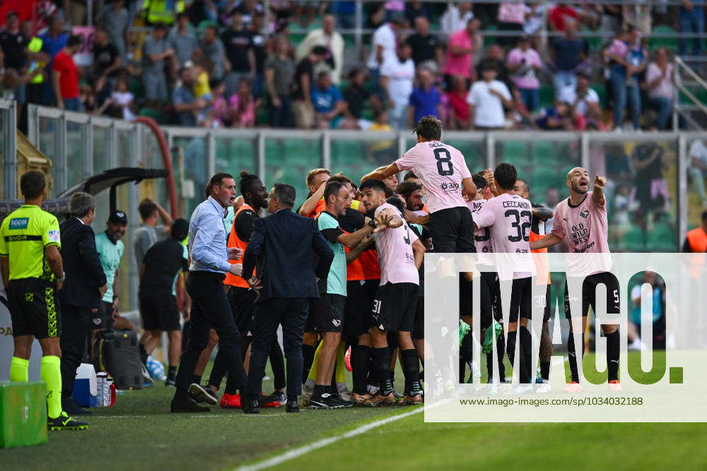 Italian soccer Serie B match - Palermo FC vs Feralpisalo Happiness