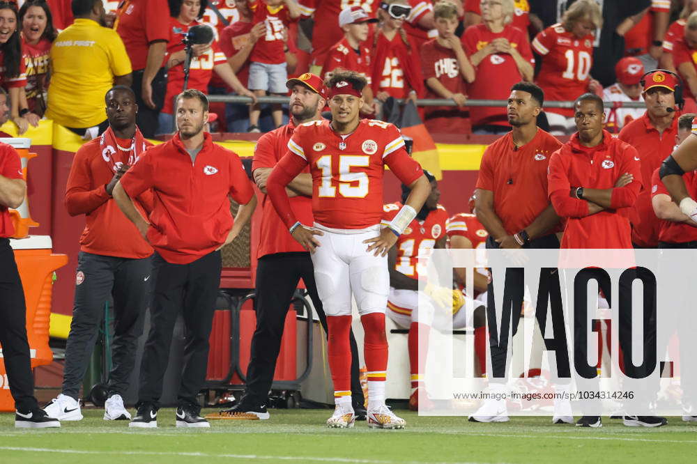 KANSAS CITY, MO - SEPTEMBER 07: Kansas City Chiefs quarterback Patrick  Mahomes (15) celebrates with