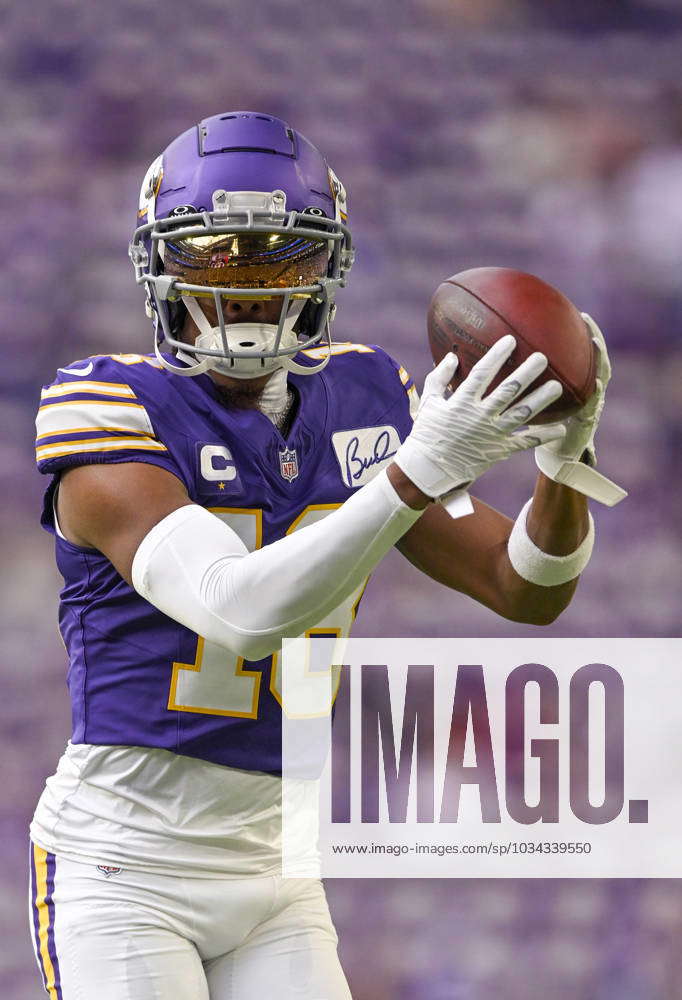 Minnesota Vikings wide receiver Justin Jefferson (18) plays during an NFL  football game against the Cincinnati Bengals Sunday, Sept. 12, 2021, in  Cincinnati. (AP Photo/Jeff Dean Stock Photo - Alamy