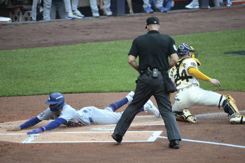Baseball, MLB, Play-offs, Milwaukee Brewers v Los Angeles Dodgers