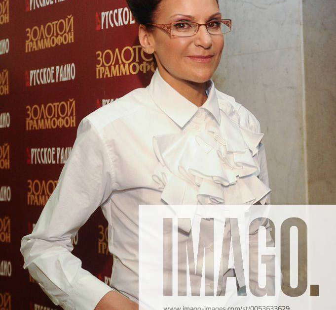 Yetuk uy bekasi bilan ruscha jinsiy aloqa