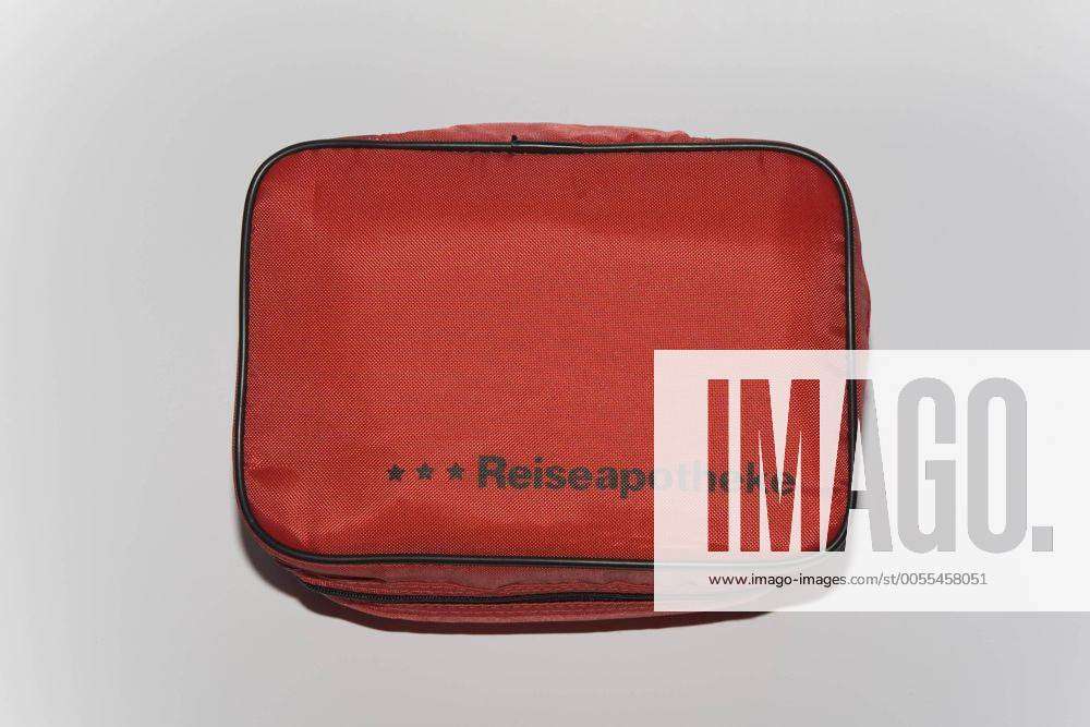 Rote Reiseapotheke; Tasche; Beutel; Etui; rot; Erste Hilfe; Medizin;  Gesundhet; Erstversorgung