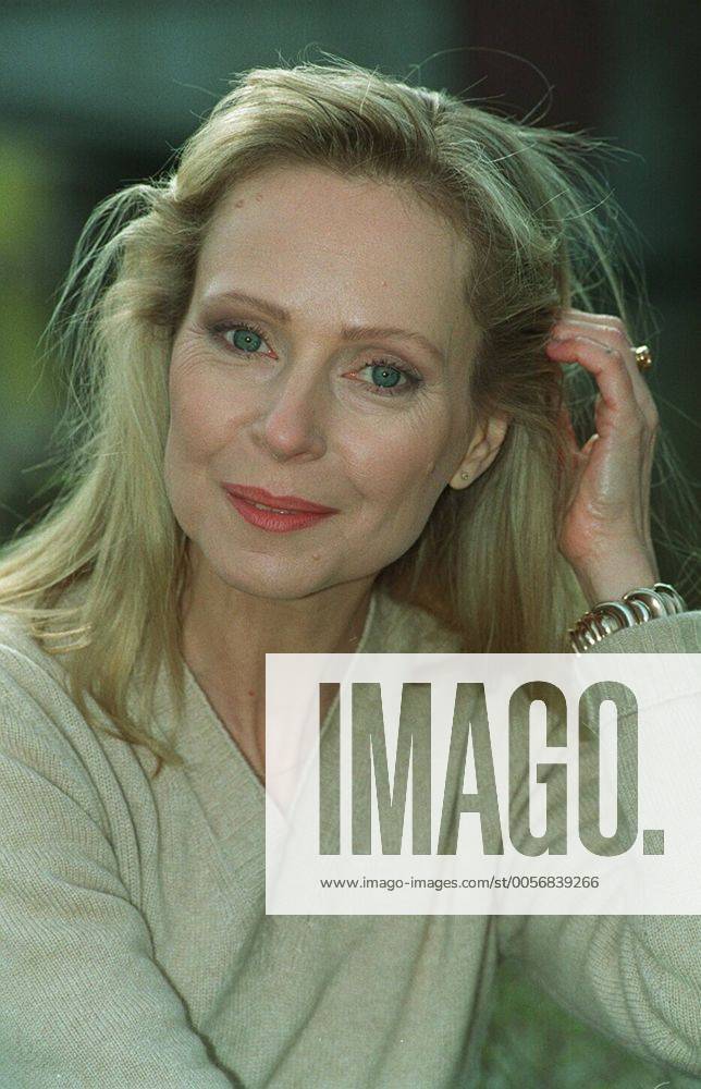 Dr. Monika Lindt (RTL) Marina Krogull Farbnegativ 03 97 her TV Fernsehen Schauspiel Serie Frau b Dr. Monika Lindt (RTL) Marina Krogull Farbnegativ 03 97 her TV Fernsehen Schauspiel Serie Frau b