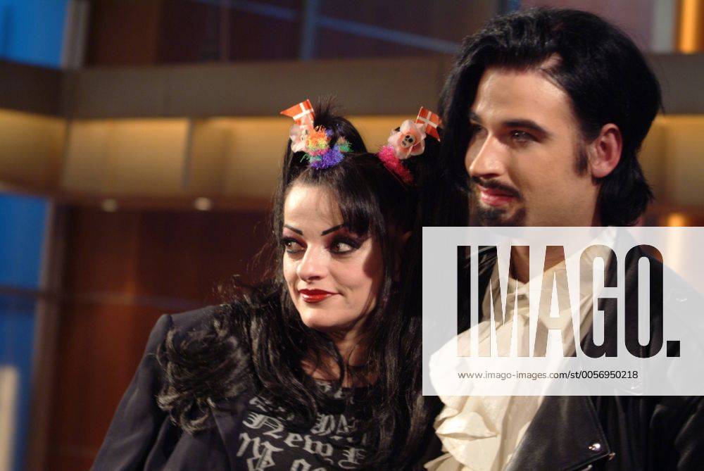 Nina Hagen Mit Ihrem Ehemann Lucas Alexander Breinholm 01 04 Grim Frau Mann Rocco Paar Ehepaar