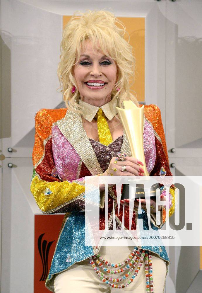 Country Music Awards in Las Vegas - Dolly Parton freut sich über den ...