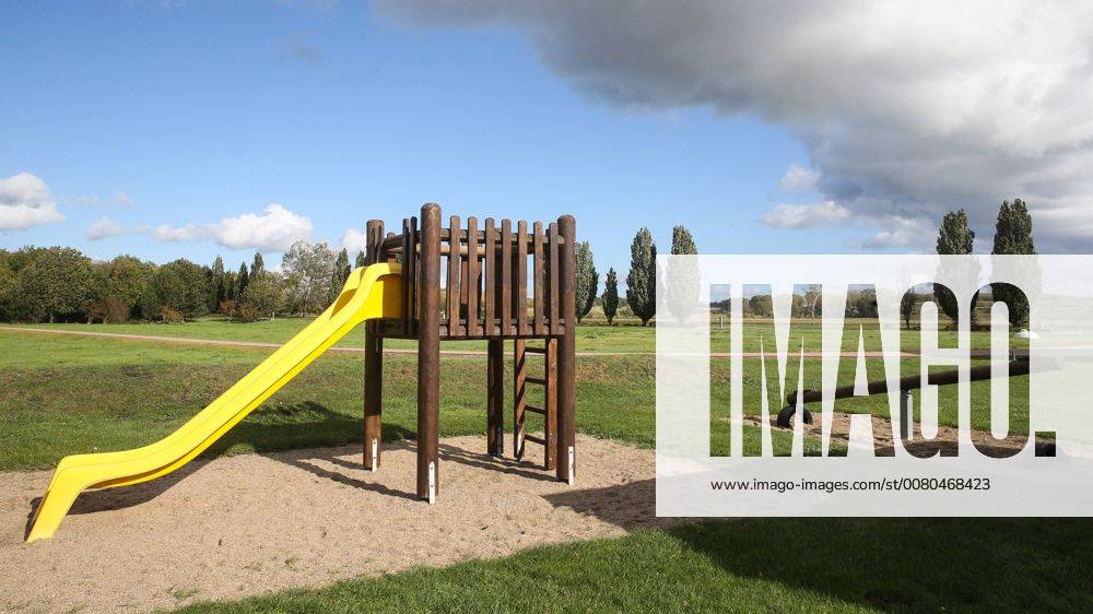 Spielplatz neben der Gaststaette Arche Noah Zum achten Mal