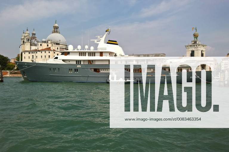 Superyachtfan - Diego Della Valle's yacht Altair is in