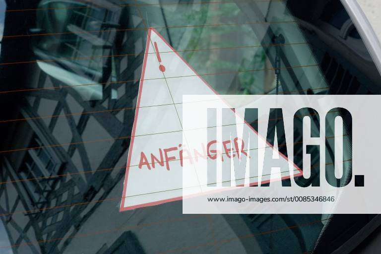 Anfängerschild in einem Auto Anfängerschild in einem Auto, 22.07.2018,  Karlsruhe