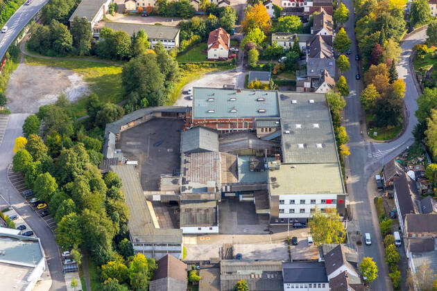 Luftbild, Josef Schulte-Ufer Metallwarenfabrik KG, Sundern, Sundern, Sauerland