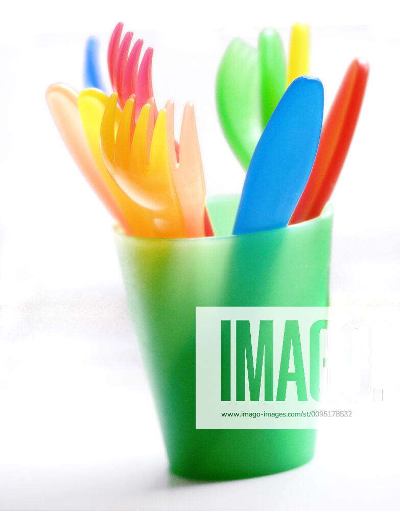 Plastikbesteck Besteck Plastik Becher Messer Gabel Kinderbesteck bunt farbig Haushaltsgegenstände