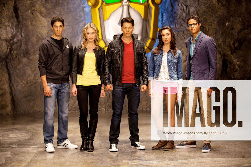 Ciara Hanna Und Azim Rizk Wer Streamt Power Rangers Megaforce? Serie