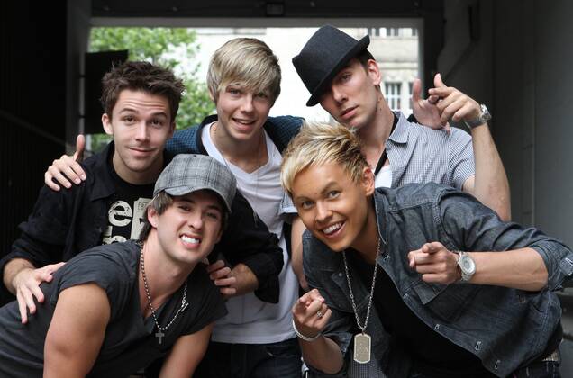 Bobby Edner 2024 77 US Boyband VARSITY FANCLUB Im Portrait, Band,