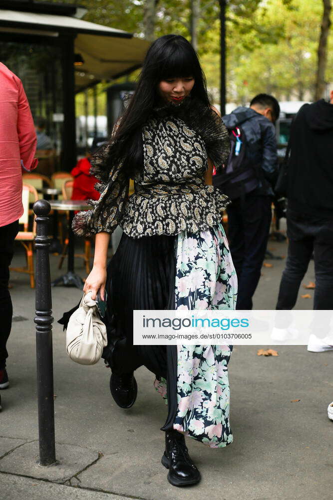 Susie Lau arriving at the Altuzarra show during Paris Fashion Week