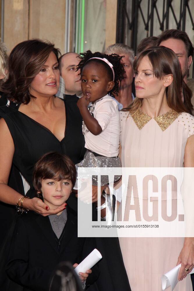 Mariska Hargitay, daughter Amaya Josephine Hermann, son August Miklos Friedrich Hermann, Hilary Swan Mariska Hargitay, daughter Amaya Josephine Hermann, son August Miklos Friedrich Hermann, Hilary Swan