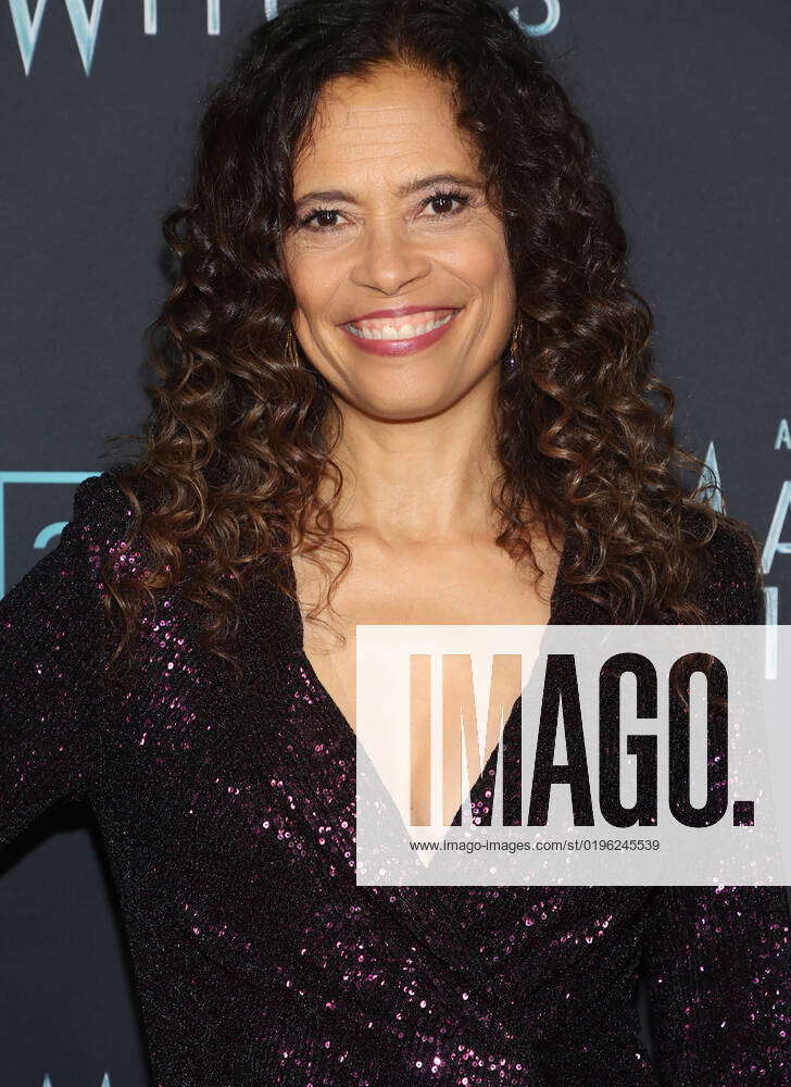 7 December 2022 -Los Angeles, California - Erica Gimpel,. AMC s Anne