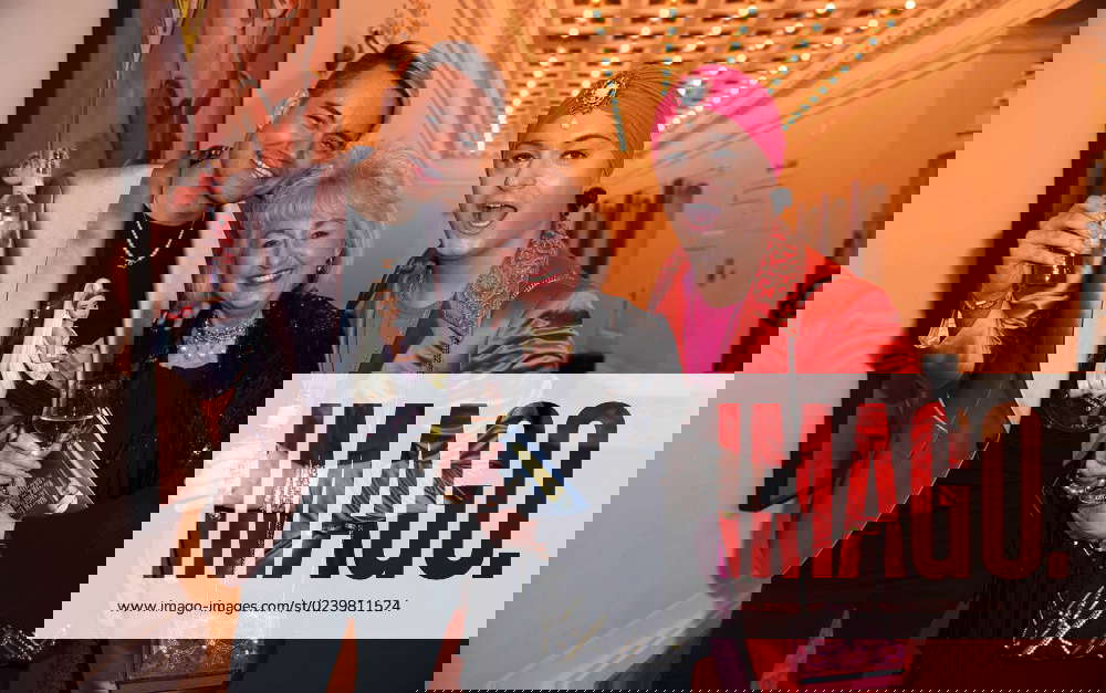 Stefanie Simon, Julian F. M. Stöckel mit Freund Marcell Damaschke bei