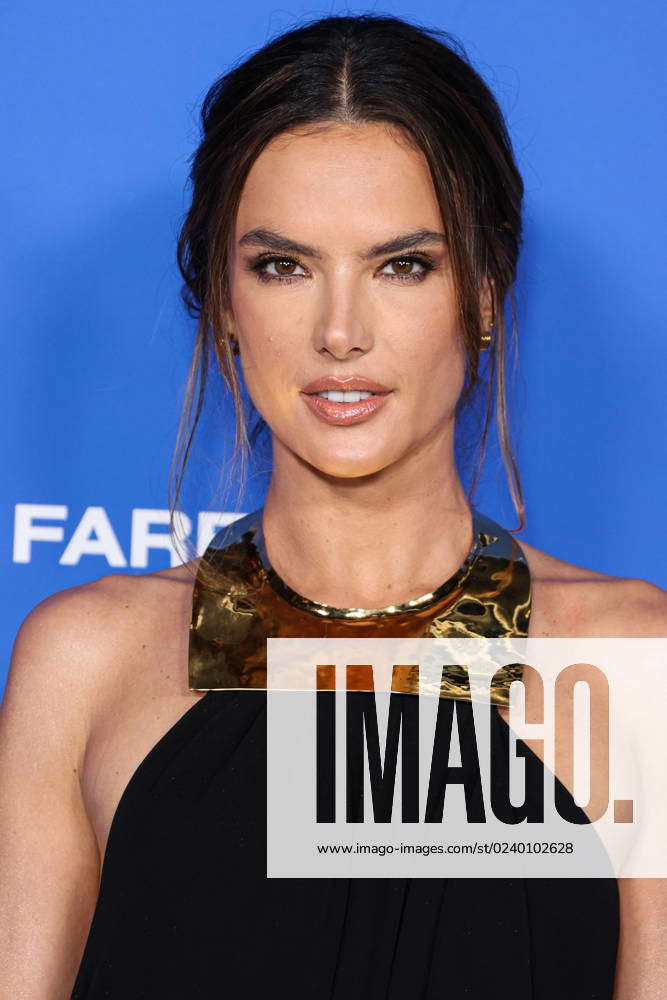 Fashion Trust U.S. Awards 2023 Alessandra Ambrosio wearing a Michael