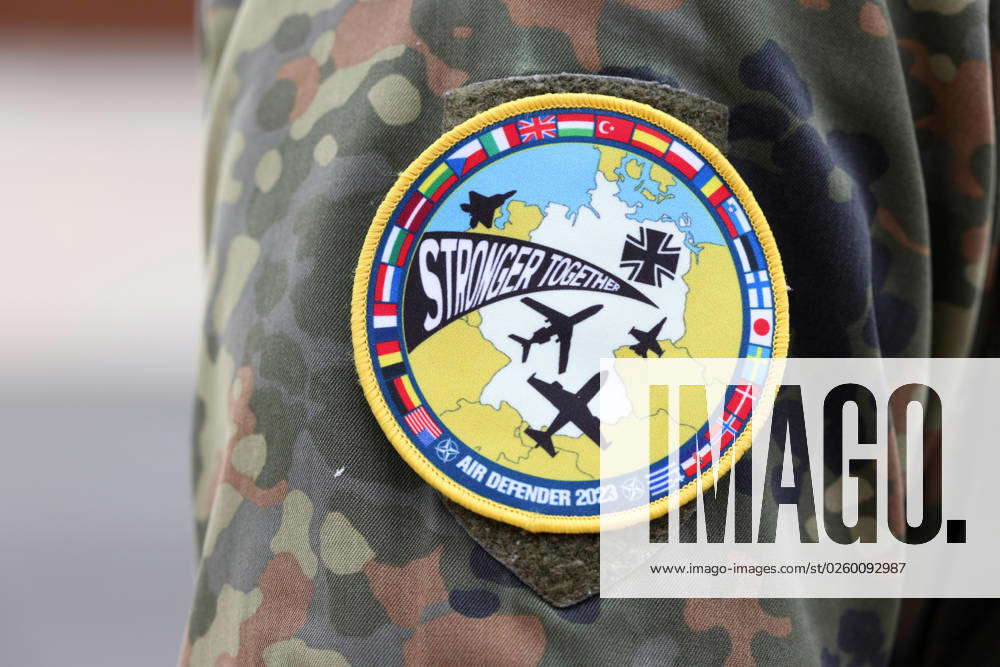 Patch AIR DEFENDER 2023 STRONGER TOGETHER auf einer Uniform. Hachenberg