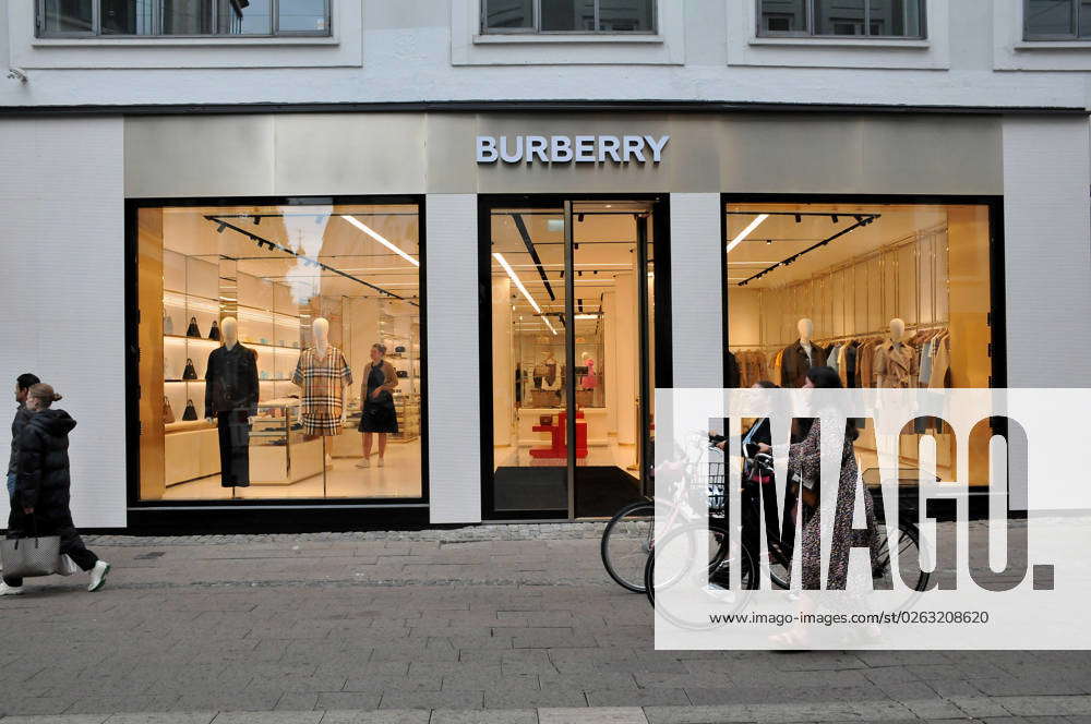 Burberry hotsell store wien