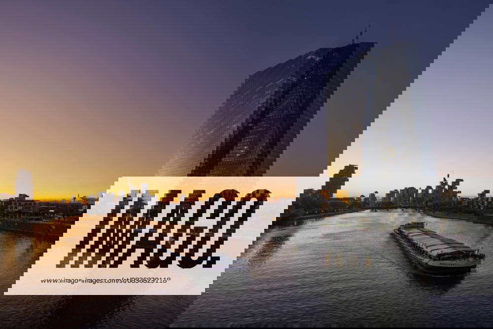 Die EZB und die Frankfurter Skyline (10.10.2025)